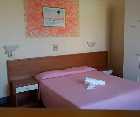 Hotel Eros 2*
