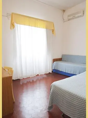 Hotel Eros 2*