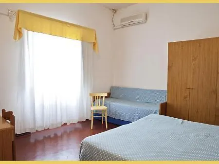 Eros Hotel 2*